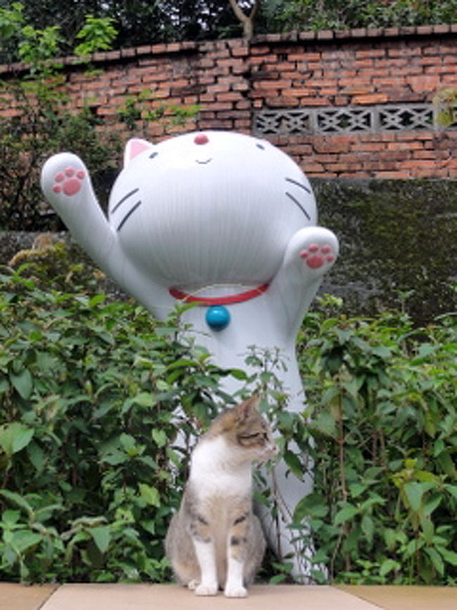 友だちが猫村に行きたいと言ったので、あれよあれよというまに旅決まる。<br />ひさびさの台湾。