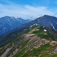 南アルプス南部の主役勢揃い / 易老岳から上河内岳の稜線歩き