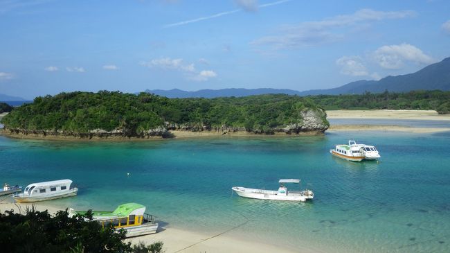 初八重山諸島。<br />せっかくいくなら、時間をかけて普段行けないようなところを行こうと計画。<br />今回は、石垣島から日帰りで比較的すぐに行ける、黒島と小浜島以外を攻めることに。<br /><br />先ずしたこと。<br />どこの島へ行くか選定し、フェリーでどのように巡ったらいいかルーティング。<br /><br />安栄観光がアイランド ホッピング パスを出してるので、<br />それを購入して島巡りをすることに。<br /><br />与那国島はフェリー(通称ゲロ船)でもいけるが、便が少ないのと<br />時間がかかるので、石垣発の飛行機と宿のパックを探すことにしました。<br /><br />その結果、<br />1日目。石垣島<br />2日目。石垣島→与那国島<br />3日目。与那国島<br />4日目。与那国島→石垣島→西表島(大原港)。<br />5日目。西表島(上原港)→鳩間島<br />6日目。鳩間島→石垣島→波照間島<br />7日目。波照間島→石垣島<br />8日目。石垣島→竹富島<br />9日目。竹富島<br />10日目。竹富島→石垣島→沖縄本島<br />11日目。沖縄本島<br />12日目。沖縄本島→帰宅<br /><br />が効率よく島巡りも出来、5日間パスも利用できるとわかりました。<br /><br />1日目からの旅行記を少しずつ書いていきます。<br /><br /><br />