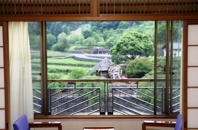 神山温泉HOTEL四季の郷で浮世の垢を落とす