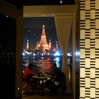 2014　タイへ　Shanghai - Bangkok - Sukhothai - Ayutthaya　No.06　Aquatini Riverside の夕食と Sala のルーフトップバー