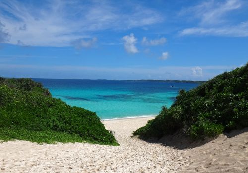 宮古島　砂山ビーチ　（水彩画） 真夏の宮古島。砂山ビーチの写真素材 [FYI01175928] | ストック