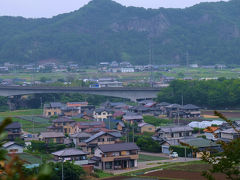 下仁田あじさい園　見晴らしい良い　斜面に美しくに咲く　あじさいたち　中