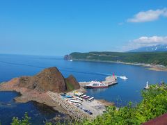 旅のはじまりをわくわくさせてくれたオシンコシンの滝、オロンコ岩頂上からの風景は最高！/北海道・知床