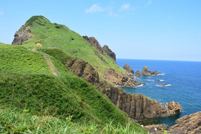 今回は前から気になっていた佐渡島に東京から日帰りの弾丸で行ってきました。<br /><br /><br /><br /><br />ルートは<br />東京→新潟港→両津港→二ツ亀→大野亀→尖閣湾→大佐渡スカイライン→白雲台→両津港→新潟港→東京