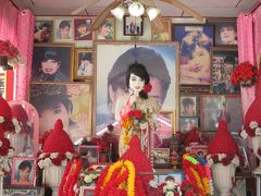 タイ・ラオス・ベトナムの旅（1）　　　　　　　　プムプアンのお寺へ行く。