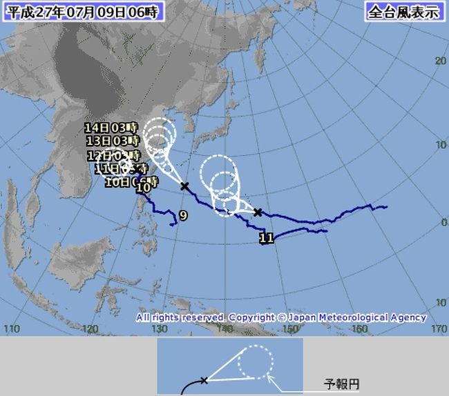 ４ヶ月連続沖縄旅行の第４弾<br />八重山＆宮古１０日間です。<br /><br />出発１週間前から毎日日本から遥か先の雲を見ていました。<br />熱低ができるなと思うと熱低ができて台風９号に。<br />いつの間にか９号より沖縄に近い場所で熱低ができて台風１０号に<br />そしてまた遠くで熱低ができて台風１１号に。<br />おいおい３つも台風に当たるのか！！！<br /><br />台風に負けてなるものか！と出発する。<br />ただ波照間は帰れなくなってしまうので出発２日前に黒島に変更。<br />１０月に黒島メインに考えていたのですが・・・<br />１０月は波照間メインかな。<br />そして２日目黒島の宿からこないほうがいいよ！と。<br />黒島の宿キャンセルして竹富島に変更。竹富島６連泊になりました。<br /><br />　　　当初予定　　　出発前　　２日目<br /><br />１泊目　波照間　⇒　竹富　　<br />２泊目　波照間　⇒　黒島　⇒　竹富に変更<br />３泊目　波照間　⇒　黒島　⇒　竹富に変更<br />４泊目　竹富　　⇒　竹富<br />５泊目　竹富　　⇒　竹富<br />６泊目　竹富　　⇒　竹富<br />７泊目　宮古　　⇒　宮古<br />８泊目　伊良部　⇒　伊良部<br />９泊目　宮古　　⇒　宮古<br /><br /><br />９泊１０日の旅行代金合計　６１９００円　　<br /><br />交通費小計　１７４８０円<br />　飛行機　５１００円<br />　　羽田⇒那覇⇒石垣　宮古⇒那覇⇒羽田　マイルにて無料<br />　　石垣⇒宮古　　　５１００円　ウルトラ先得<br />　船　　　２３００円<br />　　石垣⇒竹富　　　　４２０円（東バス割引券利用）<br />　　竹富⇒石垣　　　　６１０円　<br />　　石垣⇒竹富　　　　６６０円<br />　　竹富⇒石垣　　　　６１０円<br /><br />　バス　　１０８０円<br />　　石垣空港⇒登野城小学校　５４０円　<br />　　市内港⇒石垣空港　　　　５４０円<br /><br />　レンタカー　３日間　　　９０００円<br />　　　　　<br />宿泊費小計　３６８５０円<br />１泊目２食　　　のはら荘　　５８００円<br />２泊目２食　　　のはら荘　　５８００円<br />３泊目２食　　　のはら荘　　５８００円<br />４泊目２食　　　のはら荘　　５８００円<br />５泊目２食　　　のはら荘　　５８００円<br />６泊目２食　　　のはら荘　　５８００円<br />７泊目素泊まり　風家　　　　１４５０円−１４００ポイント＝５０円<br />８泊目素泊まり　びらふや〜　２０００円<br />９泊目素泊まり　familia　　 ２０００円−２０００ポイント＝０円<br /><br />飲食費小計　７５７０円<br /><br />沖縄の島訪問回数<br />沖縄全体　４９回目<br />竹富島　　２４回目<br />石垣島　　２３回目<br />宮古島　　　６回目<br />伊良部島　　５回目