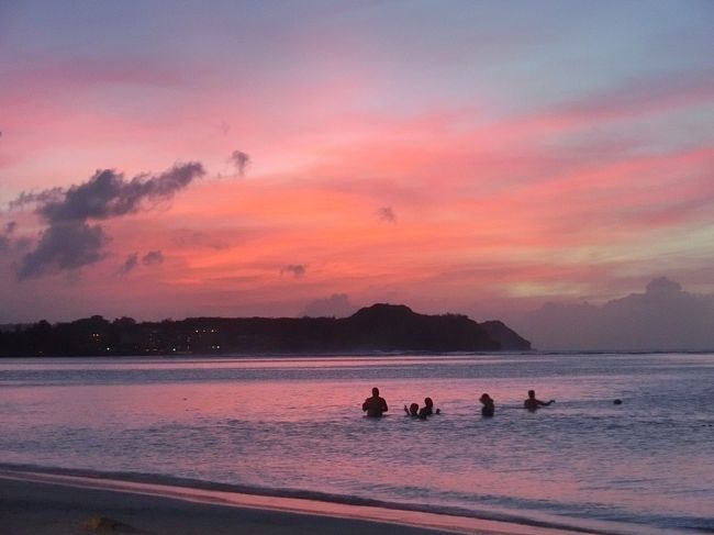 10月に行く予定だったグアム旅行が、台風の影響で中止に<br />ということで、12月の3連休でリベンジ旅行してきました(^^)<br /><br />日本は真冬で雪！！そんな世界からの南国グアムへ〜