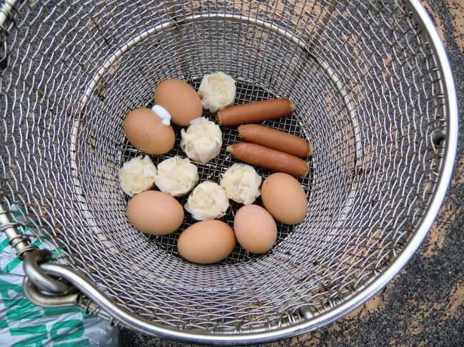 「あおがしま丸」編の新船レポートに続く、ディープな観光情報です。<br /><br /><br />3度目の青ヶ島(宿泊編)<br />http://4travel.jp/travelogue/11032199<br /><br />3度目の青ヶ島(あおがしま丸編)<br />http://4travel.jp/travelogue/11019347<br /><br />とセットでご覧下さい。<br />