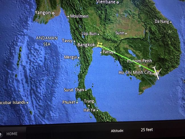 やっと搭乗です。<br /><br />タイ航空なので日本に帰るのにバンコクに逆方向。<br /><br />やんかいやだな。<br /><br />でも、早く帰りたいよ～