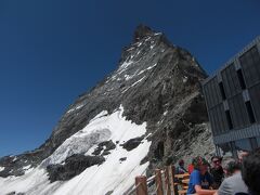 マッタ-ホルン直下ヘルンリ小屋までハイキング　　　　　　