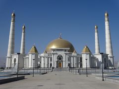 トルクメンバシィ・ルーフ・モスク