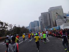 2015 東京マラソン【その６】マラソン編　折り返しから銀座まで