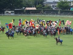 猛暑の中、祭事を楽しむ