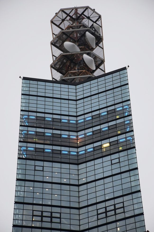 1994年竣工のタワー道の駅 あきた港の秋田市ポートタワーセリオン。<br />無料で昇れるタワーは高さ143m、展望台は地上100mで360度のパノラマです。<br />http://www.selion-akita.com/
