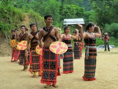 ベトナム・世界遺産の旅（カトゥー族訪問）