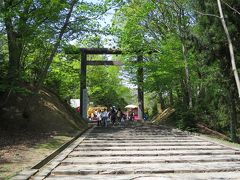 ２０１５：ＧＷたび・その3　北の大地まで追いかけて。緑溢れる北海道神宮を参拝。～緑深き隣は何を祈る人ぞ～