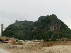 ベトナム・世界遺産の旅（五行山）