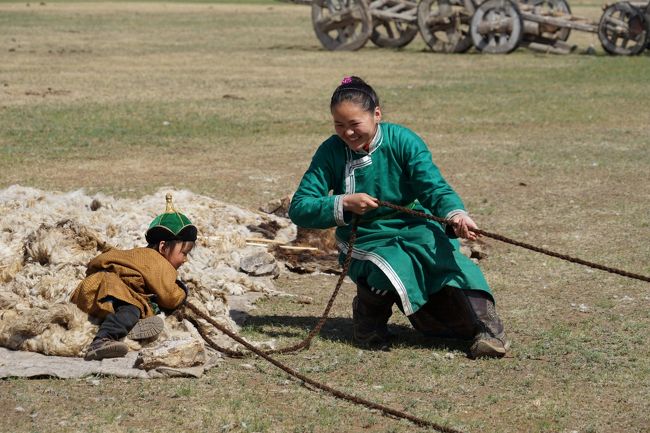 モンゴルの大草原に住む人達との交流を楽しみました！<br /><br />撮影カメラ・・・ソニーα7?+24-240mm