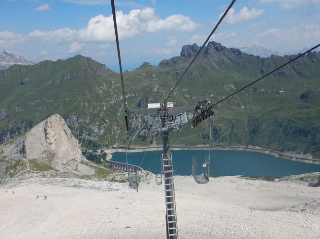 2015　ドロミテ・チロル旅行記　【７】 Fassa谷ハイキング　～ Lago di Fedaia と籠リフト ～