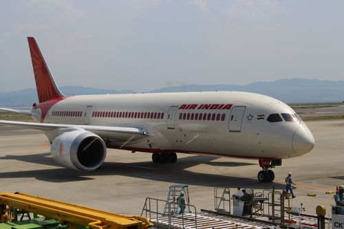 エア・インディア ビジネスクラス搭乗記 関空～香港～デリー Air India