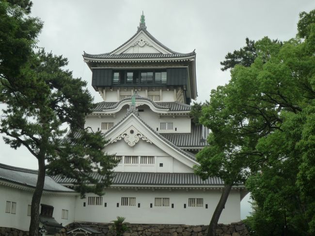 翌日早い時間に小倉で用事があったため前泊して、土曜日に小倉駅周辺を散策してみました。