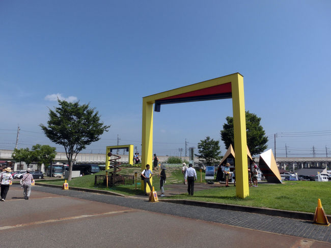 越後妻有(新潟県十日町周辺)で開催されている<br />「大地の芸術祭越後妻有アートトリエンナーレ」<br />に一泊二日で行ってきました。<br />一日目の前半は十日町周辺の作品を観ました。