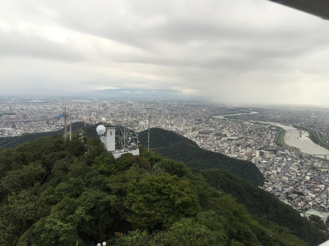 時期遅れのお盆休みのため、十八楼さんを訪れました。ふるさと割クーポンを使うとほぼ半額になるので、お得。5月に訪問した時、気に行ったので、二度目の訪問です。前回、おもてなしが素晴らしいと思い、すっかり気にいってしまいました。