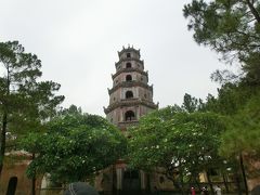 ベトナムの古都フエを訪ねて（ティエンムー寺院）
