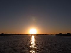 お初カバとの遭遇　～ザンベジ川に沈む夕陽@ジンバブエ