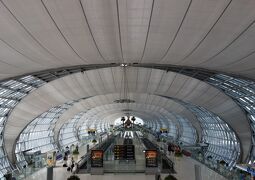 【予告編】出張のついでに(144) 混沌のバンコクに、妙に近代的なスワンナプーム国際空港 ! (2015年8月 マレーシア出張＋あちこち)