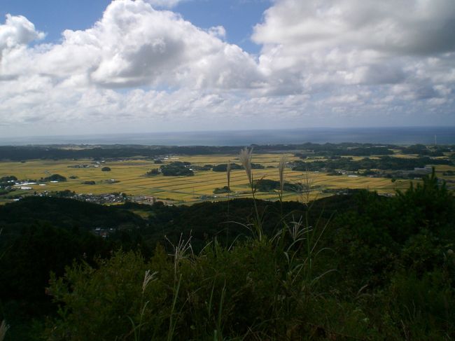 稲庭うどんを食べ、寒風山、なまはげ会館を見学して男鹿半島の温泉で一泊。2日目は日本海東方道を南下し鳥海山をドライブして温海温泉に一泊。どちらの温泉も掛け流しでゆったりとした時間に追われない旅行をすることができました。