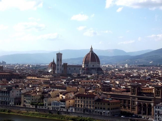 2015年　イタリア旅行　フィレンツェの街かどで