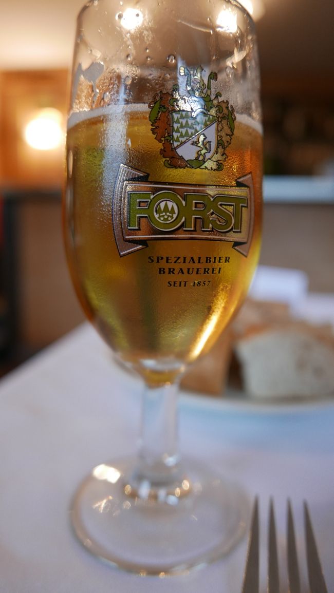 １７年ぶりのポルドイ峠。’０７年、パンクで行けなかったところのリベンジができましたｖ＾＾）夜は、ドロミテのビールで乾杯！□D\(￣∇￣ ) 