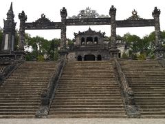 ベトナムの古都フエを訪ねて(カイディン帝廟）
