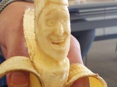 バナナ彫刻体験