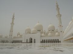 ３世代ドバイ！！（３）あっちっち、真っ白に輝く真夏のシェイクザイードグランドモスク