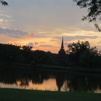 タイ・スコータイ情報 古都の日没と日の出
