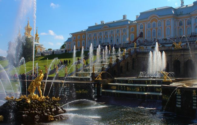 バルト3国をドライブで周遊とサンクトぺテルブルグ＆ストックホルム観光 NO.8 エカテリーナ宮殿とペテルゴフ宮殿観光