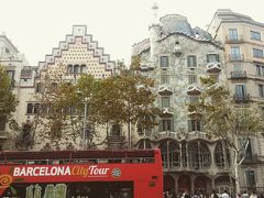 2015年10月、スペイン3週間。バルセロナ市内観光一発目。遊覧船乗ったりパセジグラシア～バルセロネタ散策。