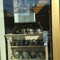 ドレスデンでブンツラウアー陶器の店を見つけました。