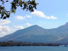 裏磐梯高原は空の色も紅葉も違いますね。～桧原湖編