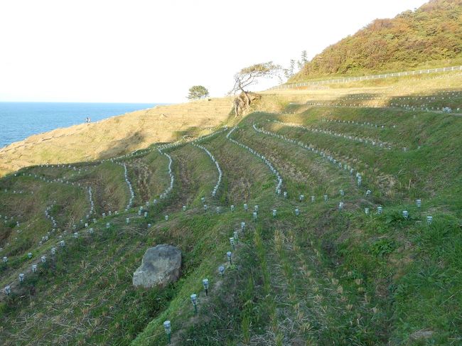 能登半島すずウルトラマラソンに参加するために珠洲市に向かいましたが、せっかくなので金沢までの往復の道を、行きは輪島回りで、帰りは能登島回りで車を走らせました。<br />実はちょうど２年前に能登半島をドライブしましたが、その時とはまた違うドライブ旅を堪能してきました。