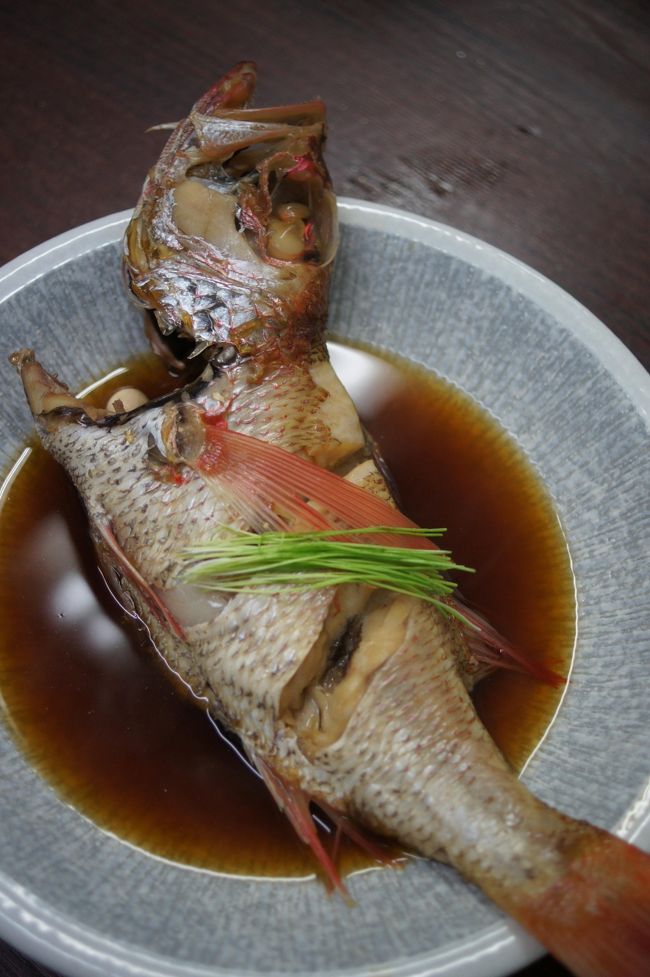 20151024 築地 高はしさん、のどぐろ煮付け、ぶりの刺身背側