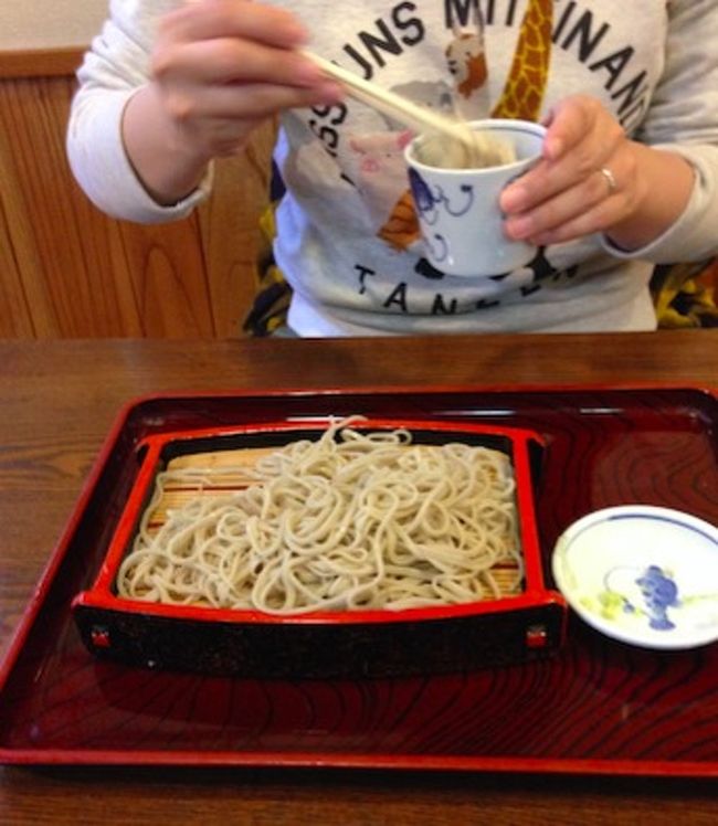 以下に掲げました拙ブログをご覧頂ければ幸甚です。<br /><br />新蕎麦の季節到来!<br /><br />ということで、米国から一時帰国中の夫と蕎麦喰らいレポート・北信濃編を鋭意配信して参ります。<br /><br />乞うご高覧。<br /><br />http://wrongislan.exblog.jp/23815162/
