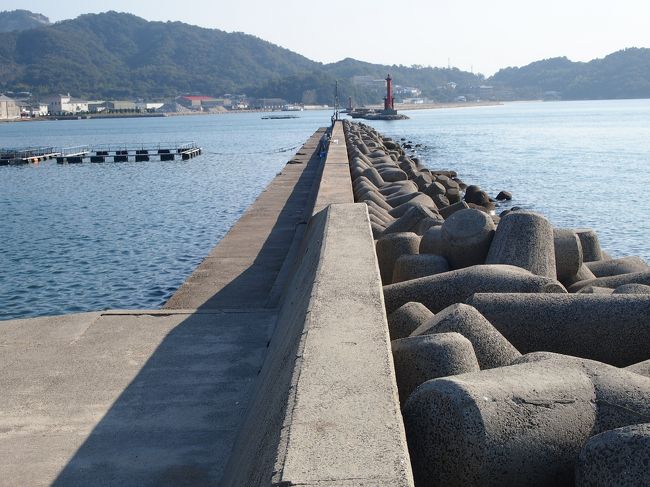 香川満喫の旅２日目、本日は終日高松市内の観光です。<br />何気に枚数が多くなりましたので、２つに分けてみました。<br /><br />午後はレンタカーを借りて庵治町を目指します<br /><br /><br />でら安讃岐路の旅　１日目丸亀編<br />http://4travel.jp/travelogue/11069130<br /><br />でら安讃岐路の旅　２日目午前中“猫の島”男木島編<br />http://4travel.jp/travelogue/11069135<br /><br />