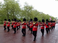 2015年イギリス旅行①　中国東方航空で名古屋→上海→ロンドン　ロンドン観光（バッキンガム宮殿・ナショナルギャラリー）