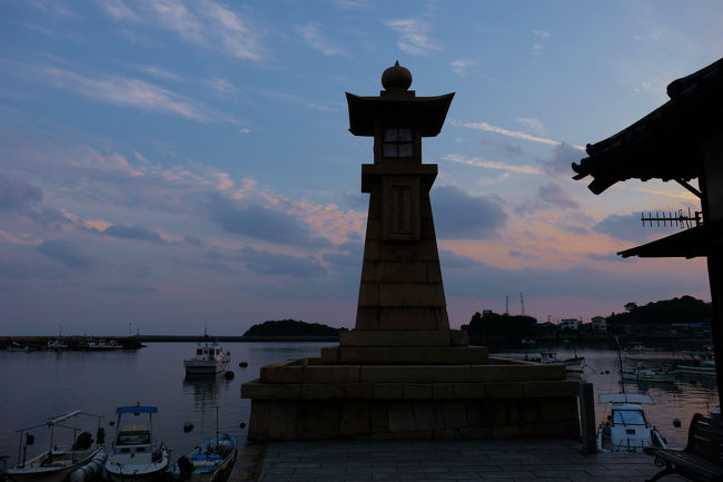 長年夢に見た　福山市の鞆の浦へ行くツアーをみつけ、、<br /><br />べんがらの吹屋もある　おなじみの倉敷もある<br /><br />井原鉄道も。。宿場町の矢掛の街も有る<br /><br />早速　申し込みました。<br /><br />鞆の浦<br />http://www.tomonoura.co.jp/