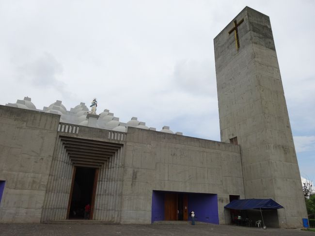 「カテドラル・メトロポリターナ」は「マナグア」にある「１９９３年」に建てられた「大司教座」の「カトリック教会」です。
