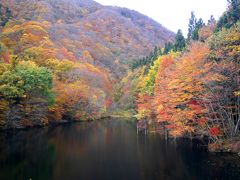 ◆みちのく勢至堂街道の紅葉と滝めぐり